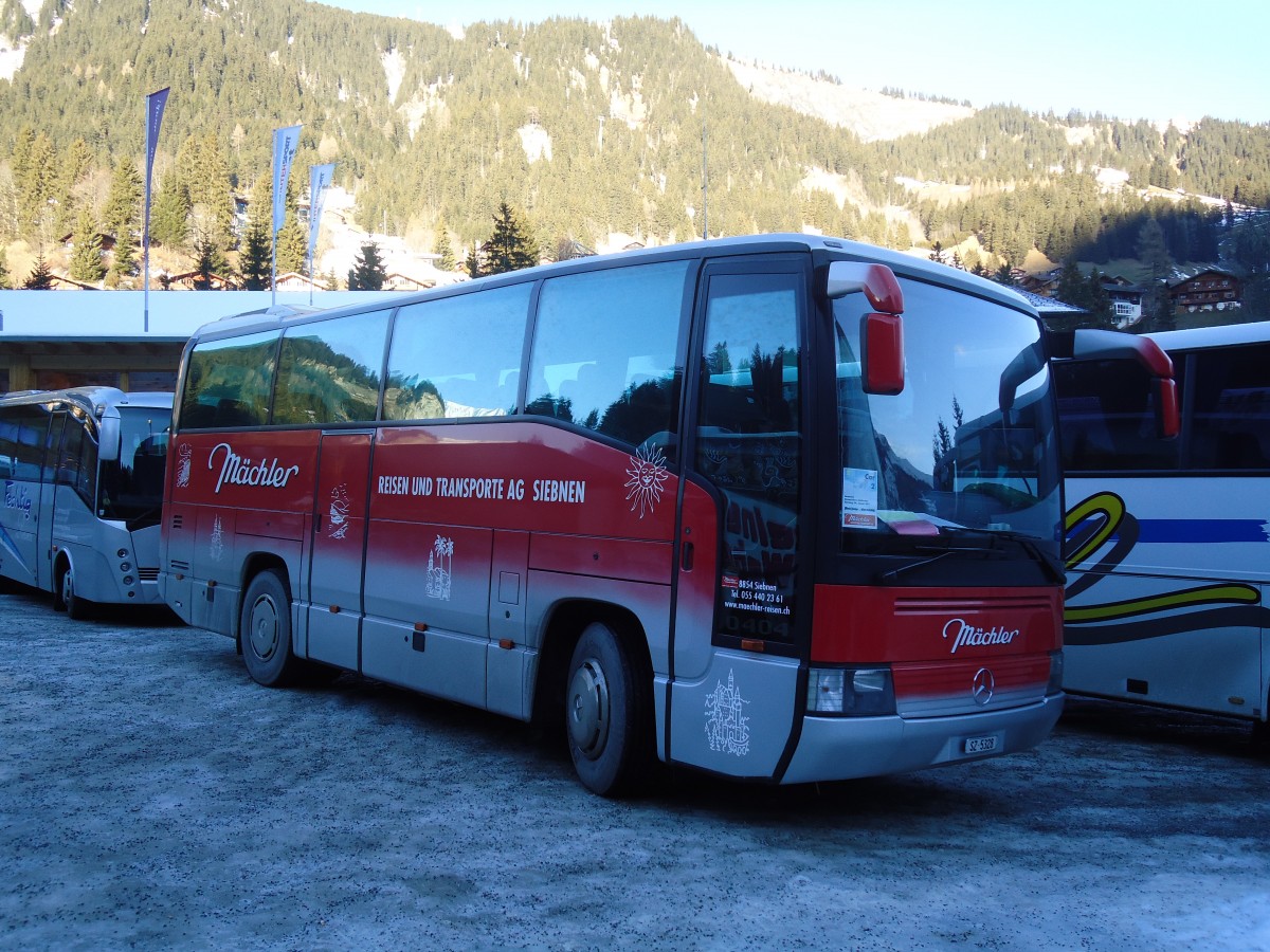 (132'026) - M�chler, Siebnen - SZ 5328 - Mercedes am 8. Januar 2011 in Adelboden, ASB