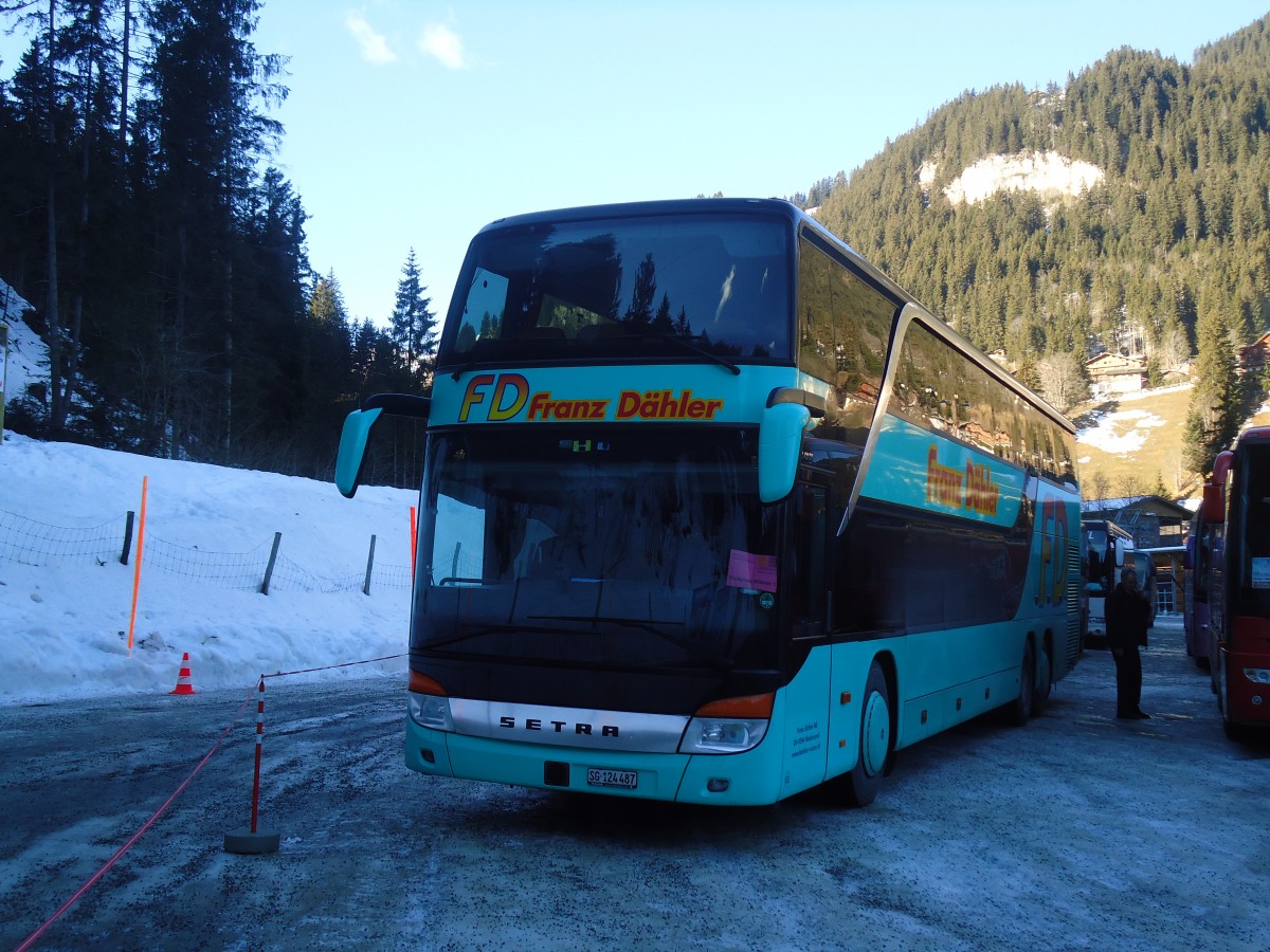 (132'033) - D�hler, Niederuzwil - Nr. 62/SG 124'487 - Setra am 8. Januar 2011 in Adelboden, ASB
