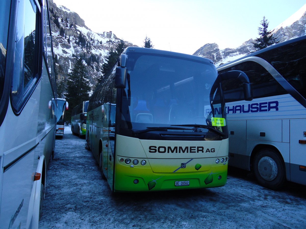 (132'058) - Sommer, Gr�nen - BE 26'562 - Volvo am 8. Januar 2011 in Adelboden, Unter dem Birg