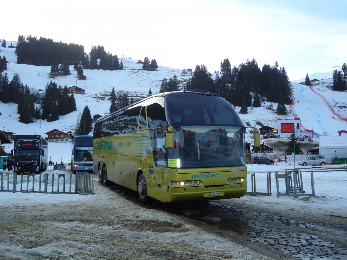 (132'216) - Neukomm, Horboden - BE 145'930 - Neoplan am 8. Januar 2011 in Adelboden, Weltcup