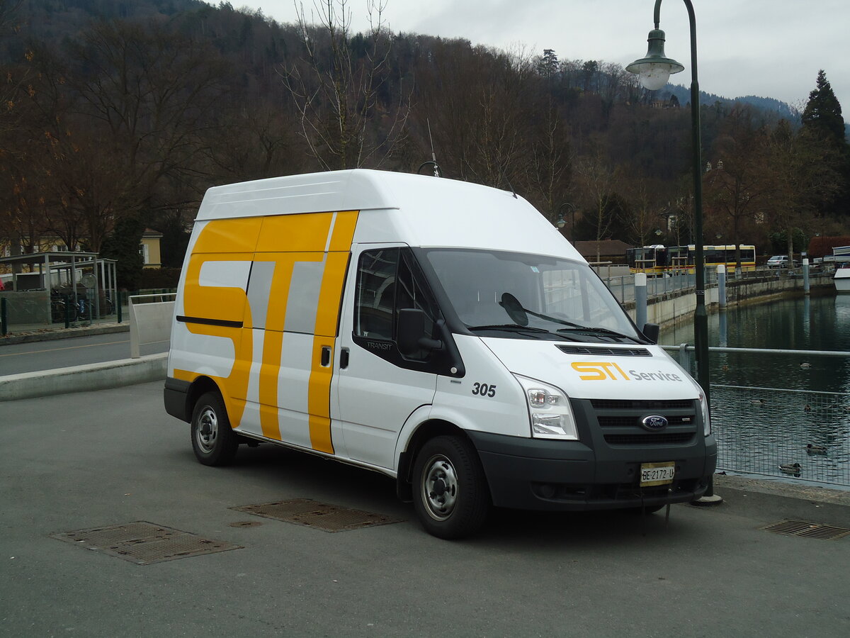 (132'291) - STI Thun - Nr. 305/BE 2172 U - Ford am 11. Januar 2011 bei der Schiffl�ndte Thun