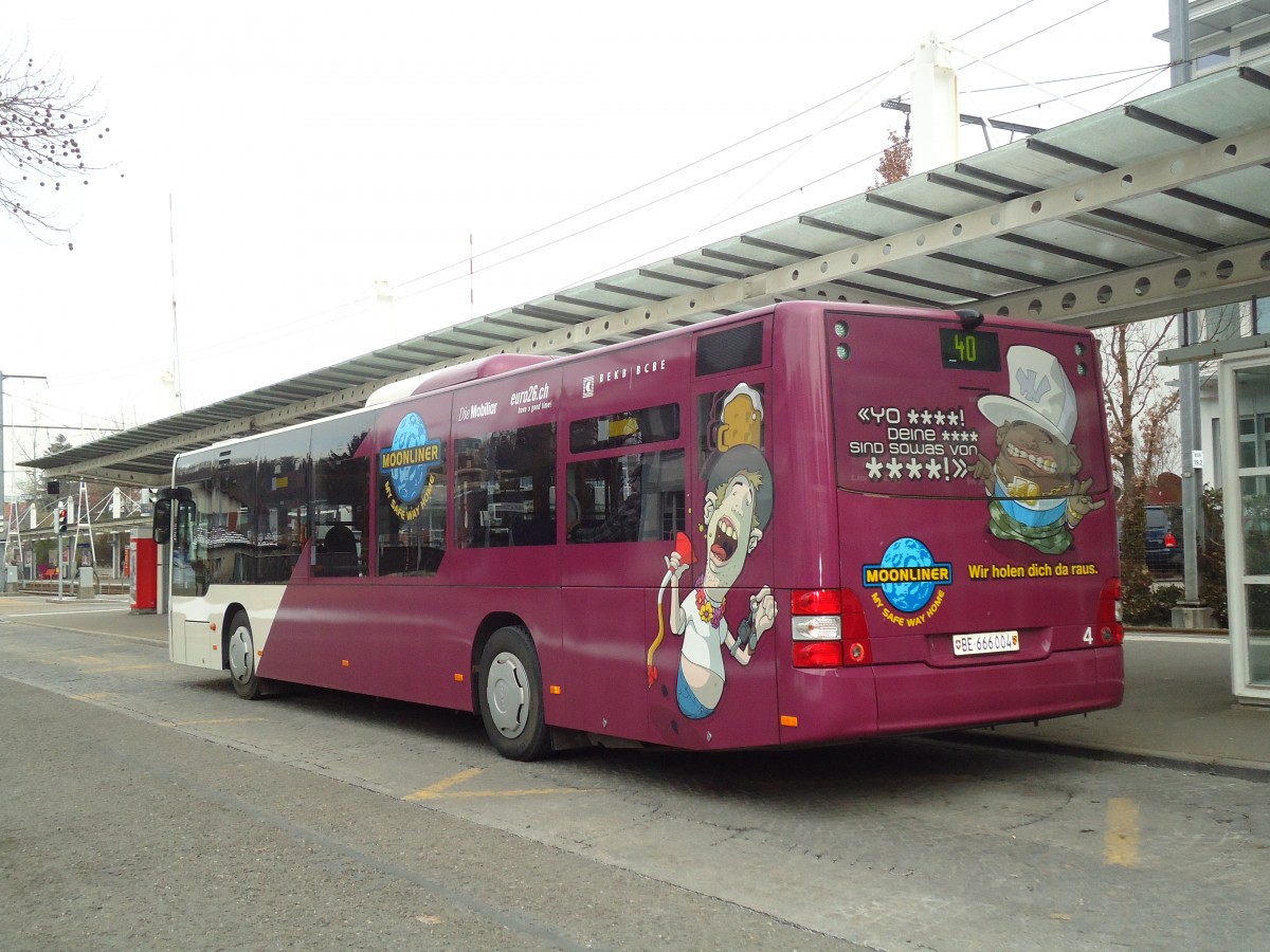 (132'428) - RBS Worblaufen - Nr. 4/BE 666'004 - MAN am 24. Januar 2011 beim Bahnhof Papierm�hle