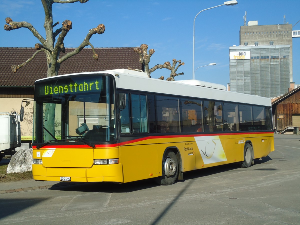 (132'438) - Steiner, Messen - SO 21'295 - Volvo/Hess am 24. Januar 2011 beim Bahnhof Lohn-L�terkofen