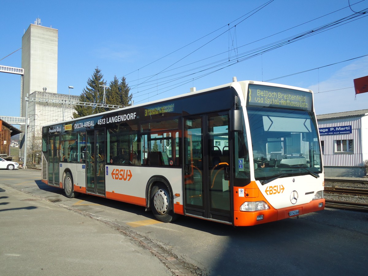(132'446) - BSU Solothurn - Nr. 66/SO 142'066 - Mercedes am 24. Januar 2011 beim Bahnhof Lohn-L�terkofen