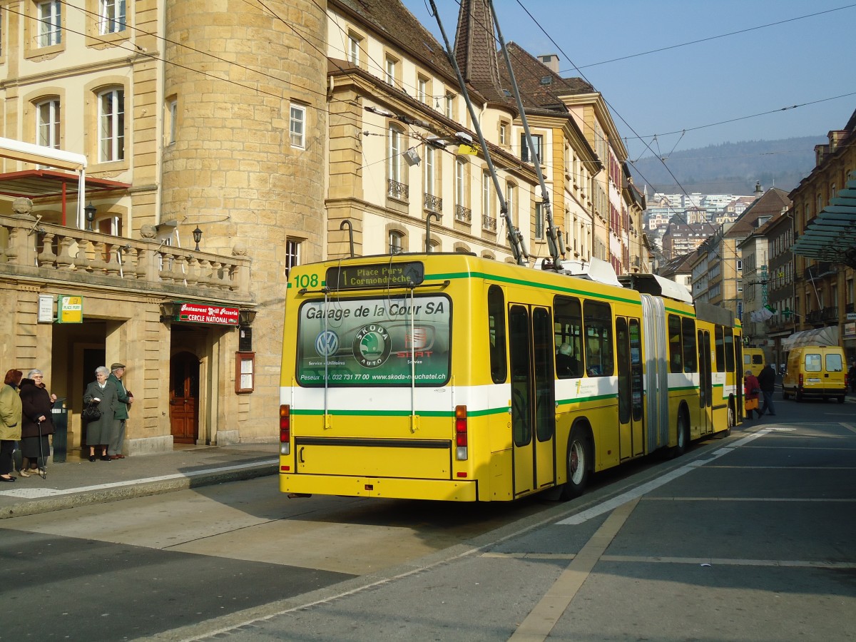 (132'750) - TN Neuch�tel - Nr. 108 - NAW/Hess Gelenktrolleybus am 8. M�rz 2011 in Neuch�tel, Place Pury