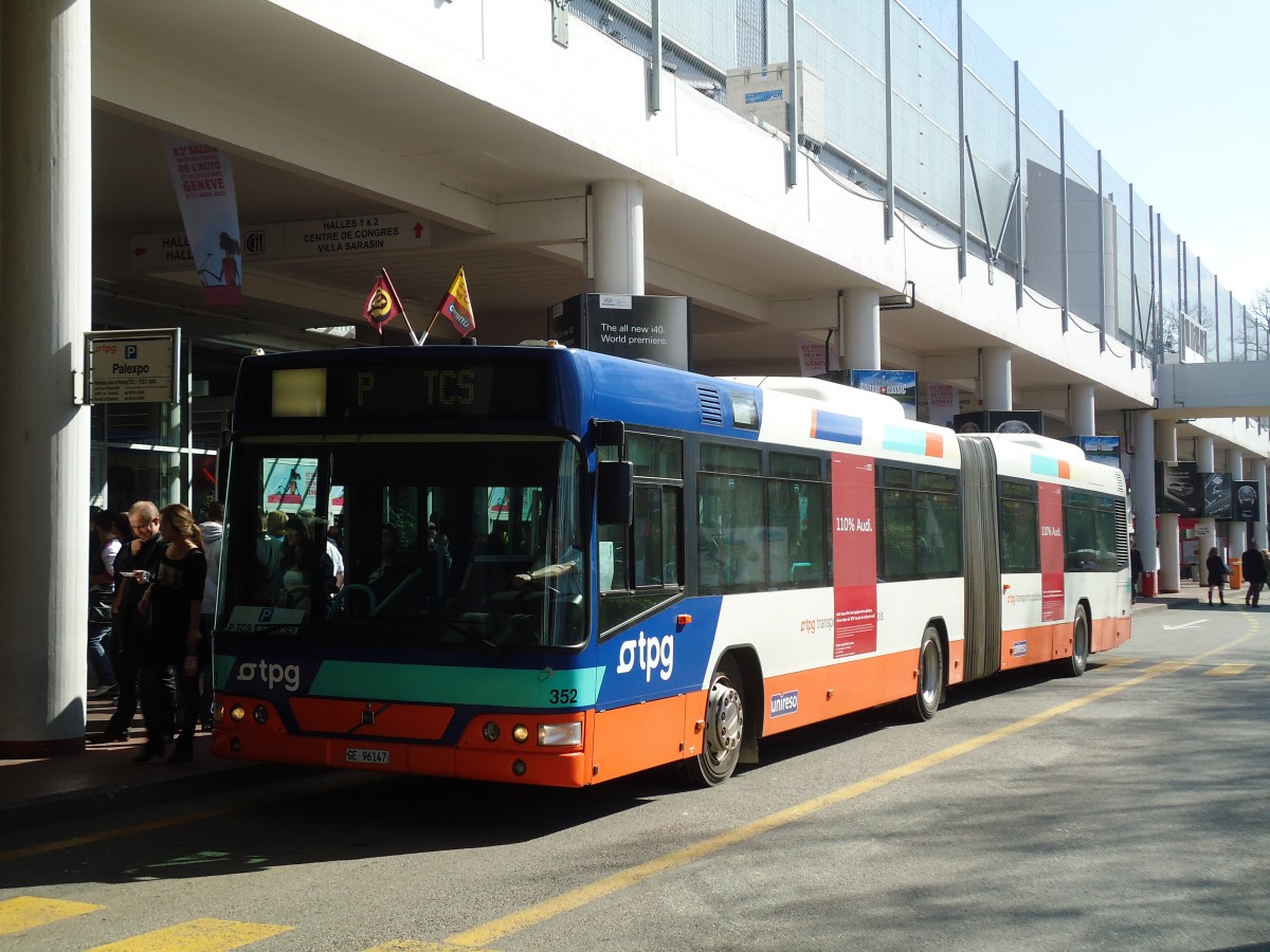 (132'834) - TPG Gen�ve - Nr. 352/GE 96'147 - Volvo am 10. M�rz 2011 in Gen�ve, Palexpo