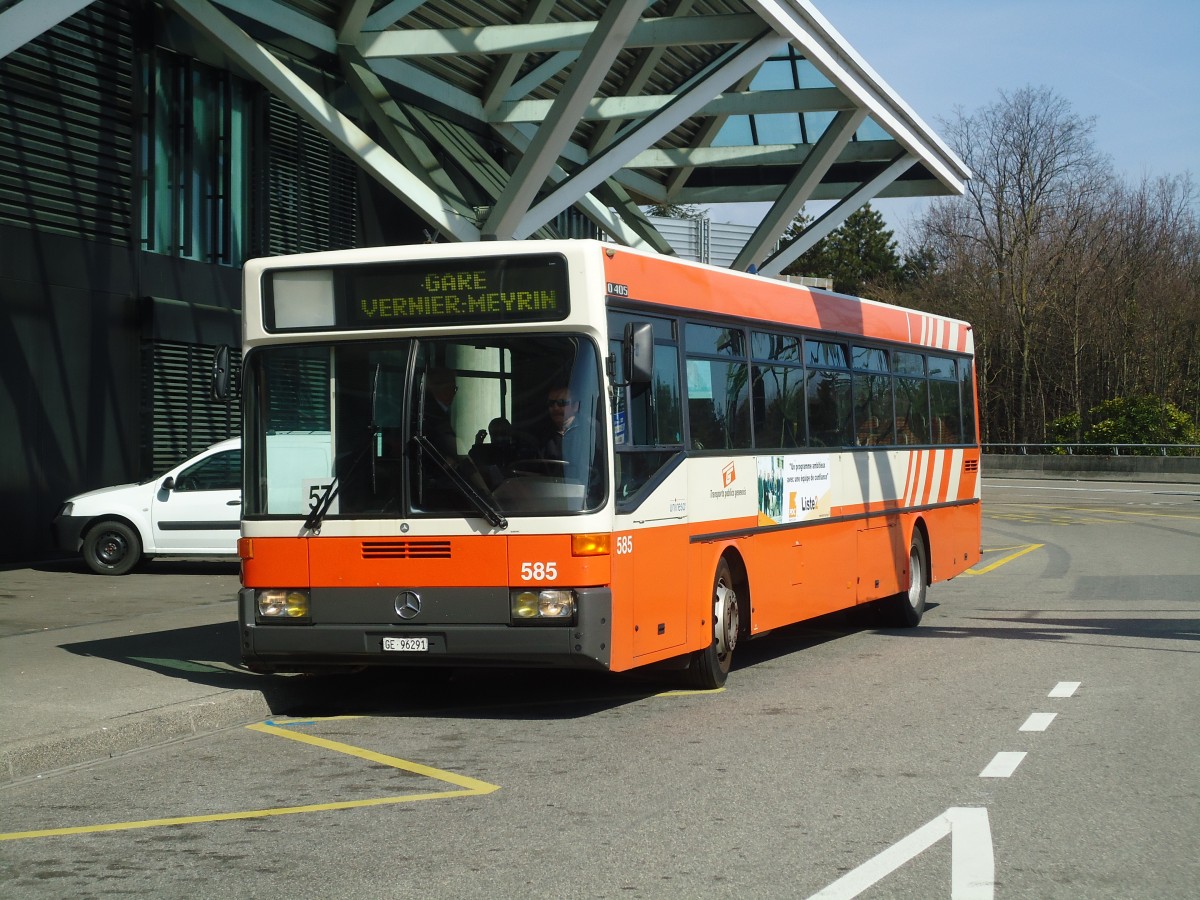 (132'847) - TPG Gen�ve - Nr. 585/GE 96'291 - Mercedes am 10. M�rz 2011 in Gen�ve, A�roport