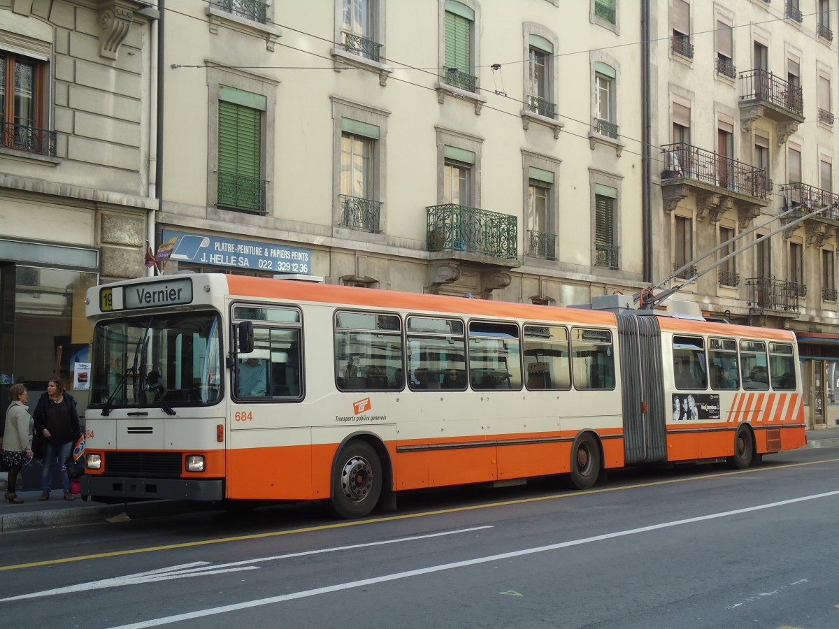 (132'859) - TPG Gen�ve - Nr. 684 - NAW/Hess Gelenktrolleybus am 10. M�rz 2011 in Gen�ve, Jonction