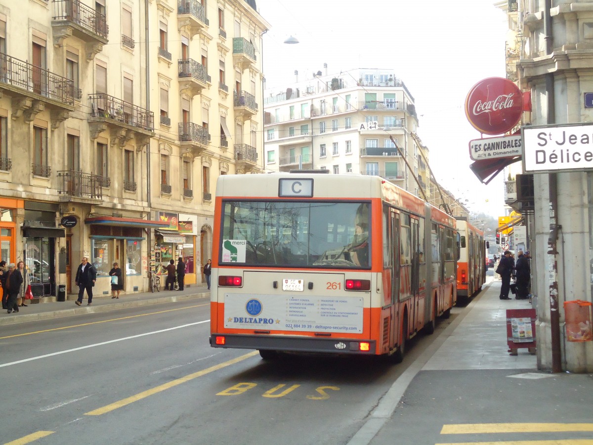 (132'871) - TPG Gen�ve - Nr. 261/GE 96'164 - Mercedes am 10. M�rz 2011 in Gen�ve, Jonction