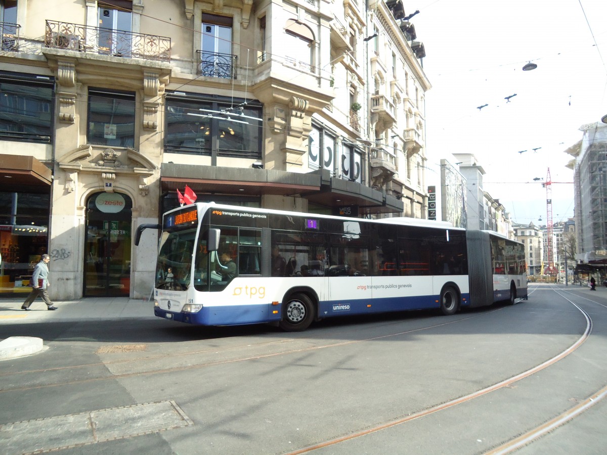 (132'902) - TPG Gen�ve - Nr. 151/GE 960'535 - Mercedes am 10. M�rz 2011 in Gen�ve, Coutance