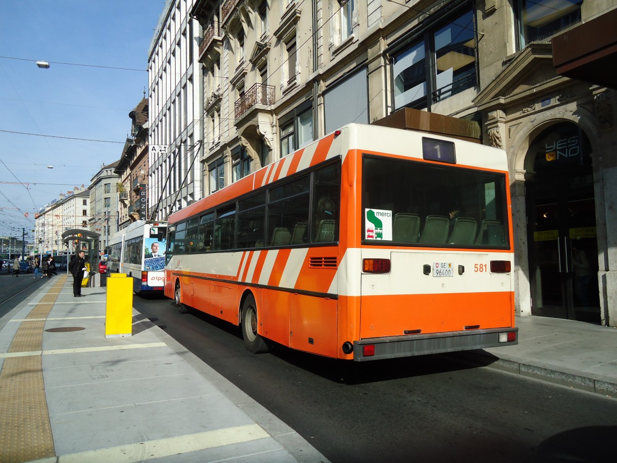 (132'934) - TPG Gen�ve - Nr. 581/GE 96'400 - Mercedes am 10. M�rz 2011 in Gen�ve, Coutance