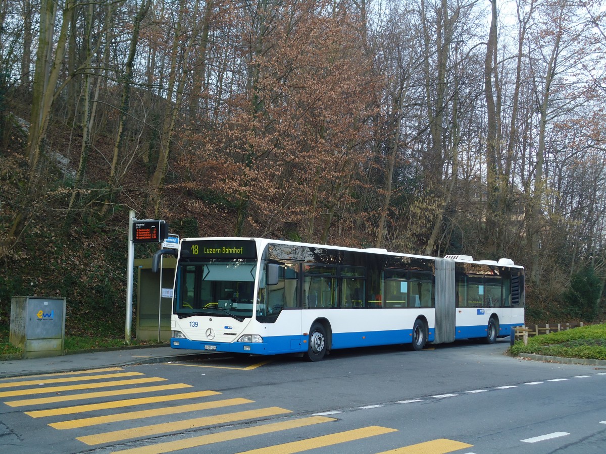(132'960) - VBL Luzern - Nr. 139/LU 199'439 - Mercedes am 11. M�rz 2011 in Luzern, Friedental
