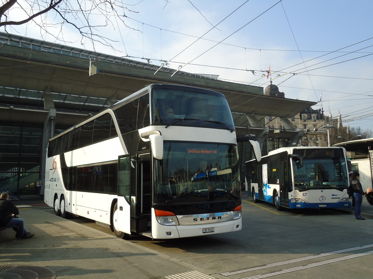 (132'963) - AAGU Altdorf - Nr. 60/UR 9142 - Setra am 11. M�rz 2011 beim Bahnhof Luzern