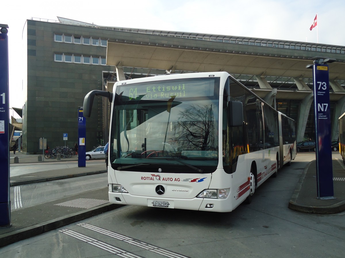 (132'964) - ARAG Ruswil - Nr. 16/LU 142'595 - Mercedes am 11. M�rz 2011 beim Bahnhof Luzern