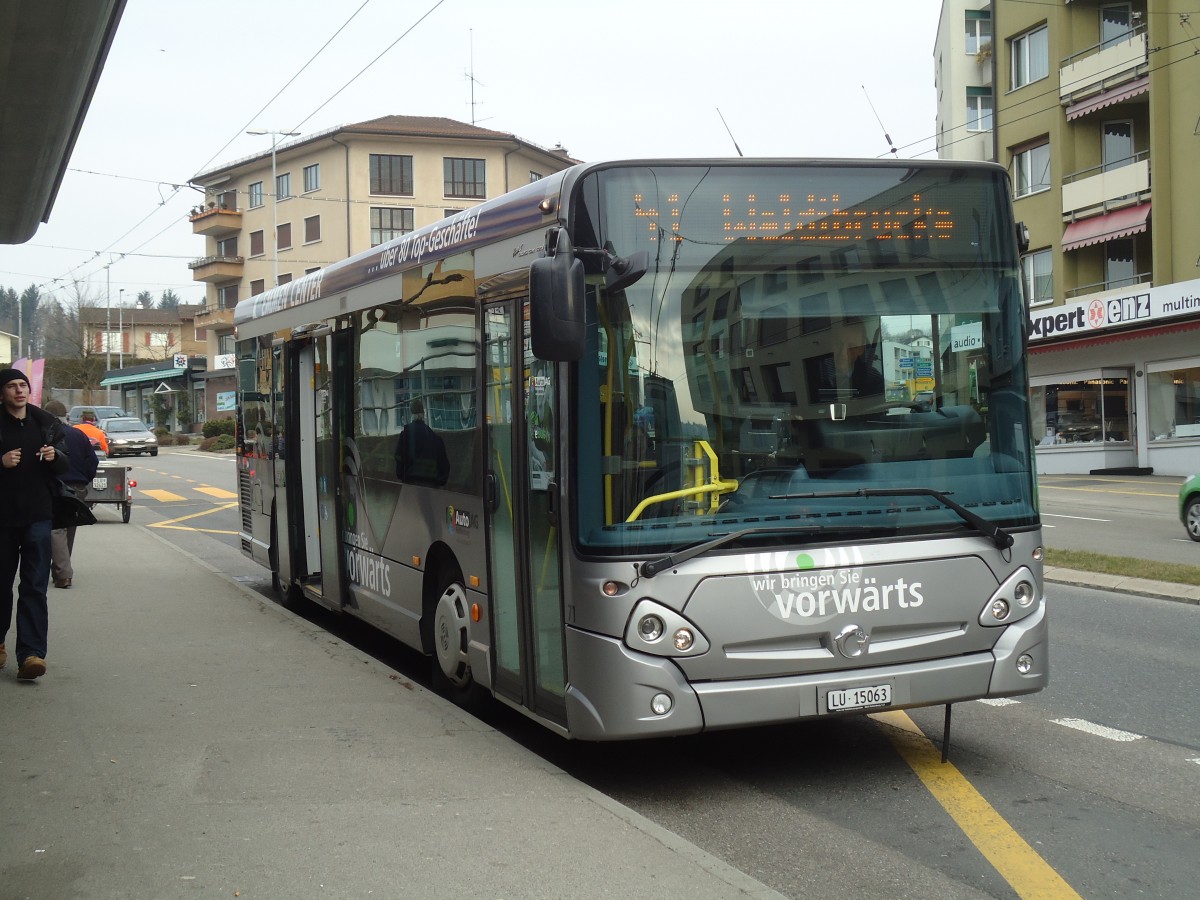 (132'975) - AAGR Rothenburg - Nr. 71/LU 15'063 - Irisbus am 11. M�rz 2011 in Emmenbr�cke, Sprengi