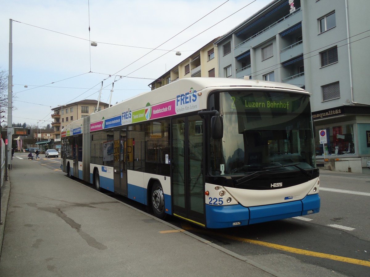 (132'977) - VBL Luzern - Nr. 225 - Hess/Hess Gelenktrolleybus am 11. M�rz 2011 in Emmenbr�cke, Sprengi