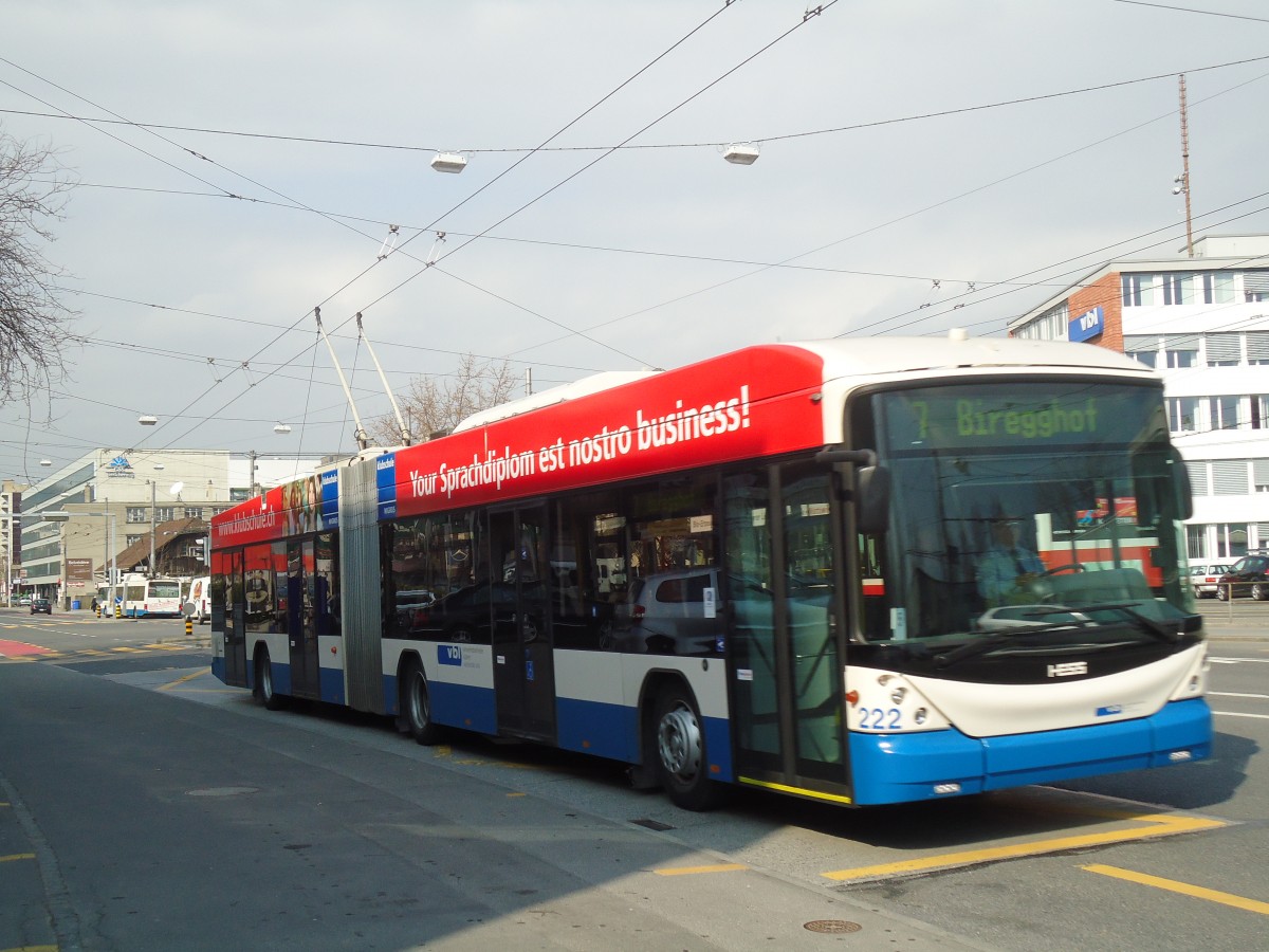 (133'009) - VBL Luzern - Nr. 222 - Hess/Hess Gelenktrolleybus am 11. M�rz 2011 in Luzern, Weinbergli