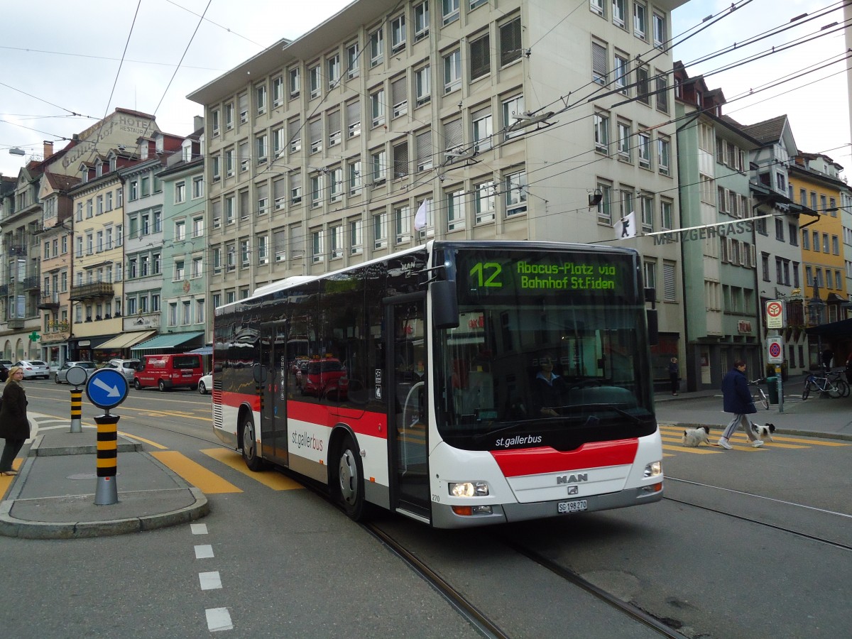(133'238) - St. Gallerbus, St. Gallen - Nr. 270/SG 198'270 - MAN/G�ppel am 13. April 2011 in St. Gallen, Marktplatz