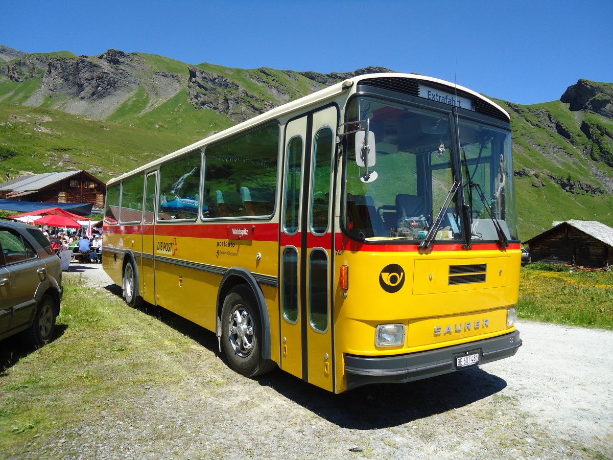 (134'714) - AVG Meiringen - Nr. 74/BE 607'481 - Saurer/R&J (ex P 24'357) am 3. Juli 2011 in Grindelwald, Bachl�ger