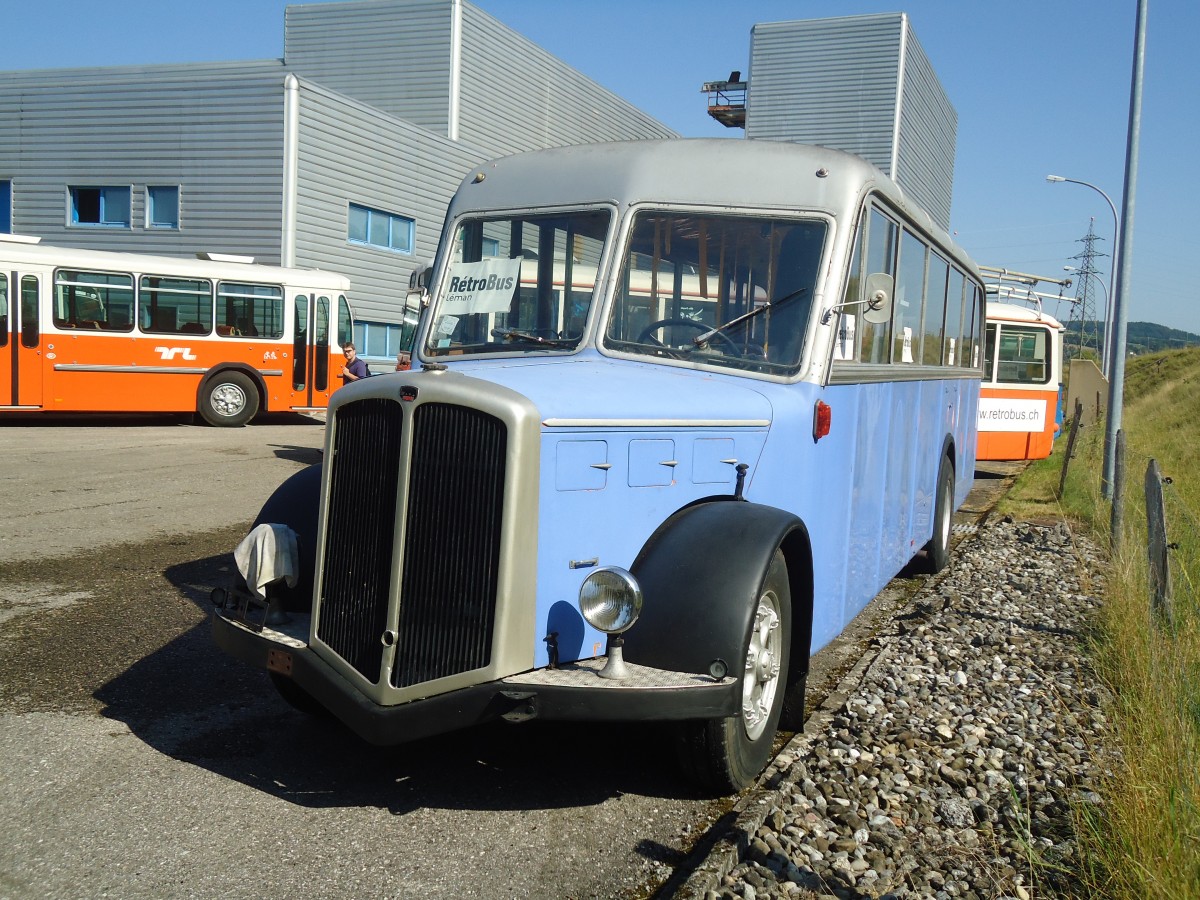 (135'586) - AAG Aubonne (R�trobus) - Nr. 1 - Berna am 20. August 2011 in Moudon, R�trobus