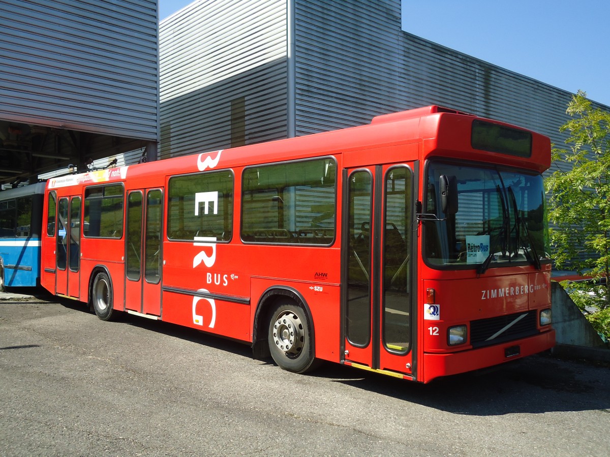 (135'642) - AHW Horgen (R�trobus) - Nr. 12 - Volvo/Hess (ex Waldmeier, W�denswil Nr. 12) am 20. August 2011 in Moudon, R�trobus