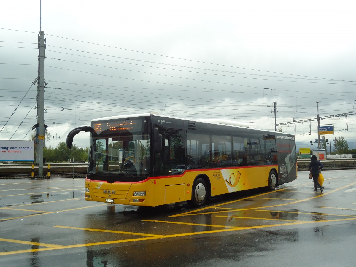 (135'830) - Schuler, Feusisberg - SZ 69'121 - MAN am 5. September 2011 beim Bahnhof Pf�ffikon