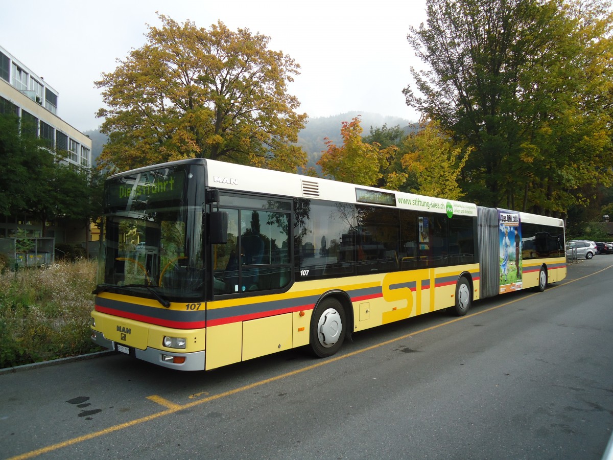 (136'612) - STI Thun - Nr. 107/BE 521'107 - MAN am 17. Oktober 2011 bei der Schiffl�ndte Thun