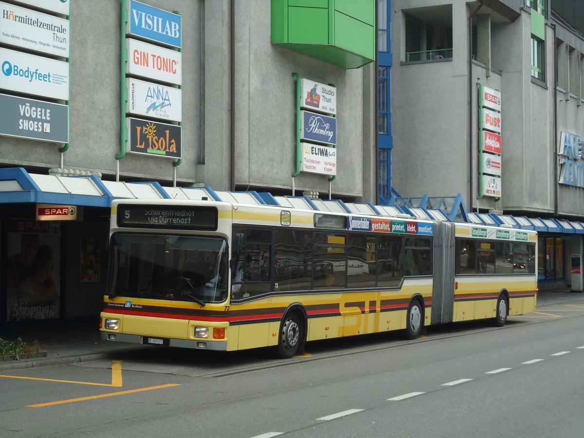 (136'732) - STI Thun - Nr. 73/BE 387'073 - MAN am 11. November 2011 in Thun, Postbr�cke