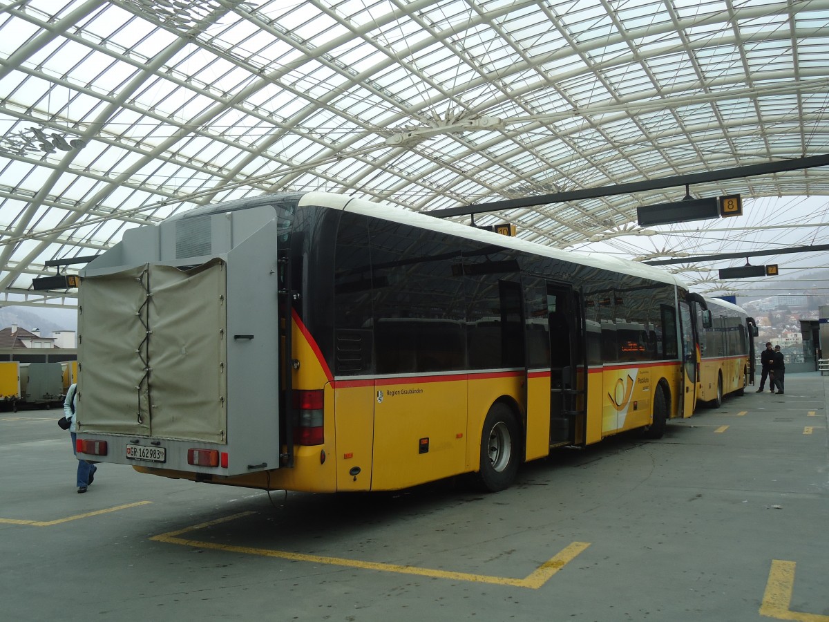 (137'882) - PostAuto Graub�nden - GR 162'983 - MAN am 5. M�rz 2012 in Chur, Postautostation