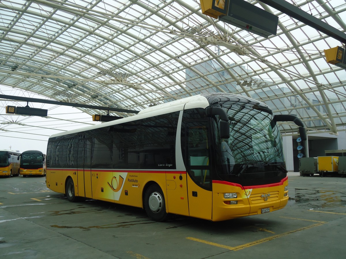 (137'884) - PostAuto Graub�nden - GR 162'979 - MAN am 5. M�rz 2012 in Chur, Postautostation