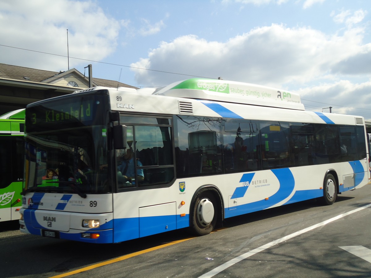 (138'104) - BOGG Wangen b.O. - Nr. 89/SO 154'160 - MAN am 6. M�rz 2012 beim Bahnhof Olten