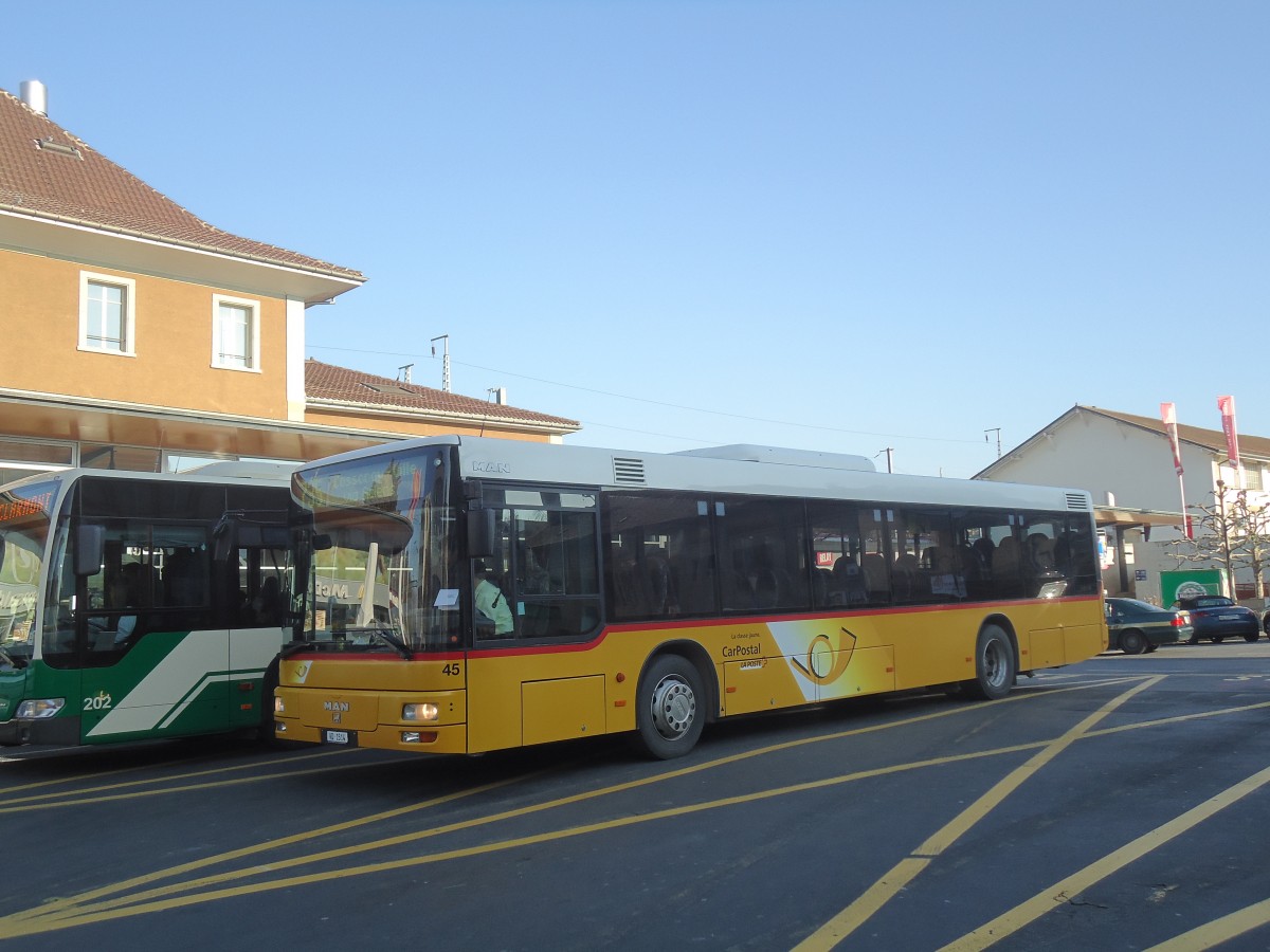 (138'162) - SAPJV, L'Isle - Nr. 45/VD 1514 - MAN am 9. M�rz 2012 beim Bahnhof Morges