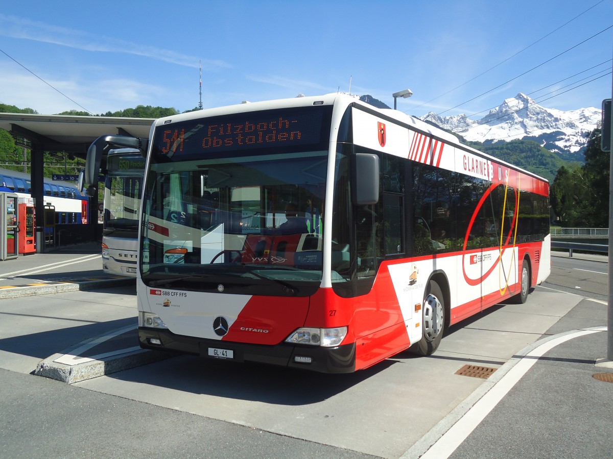 (138'954) - Niederer, Filzbach - Nr. 27/GL 41 - Mercedes am 17. Mai 2012 beim Bahnhof Ziegelbr�cke