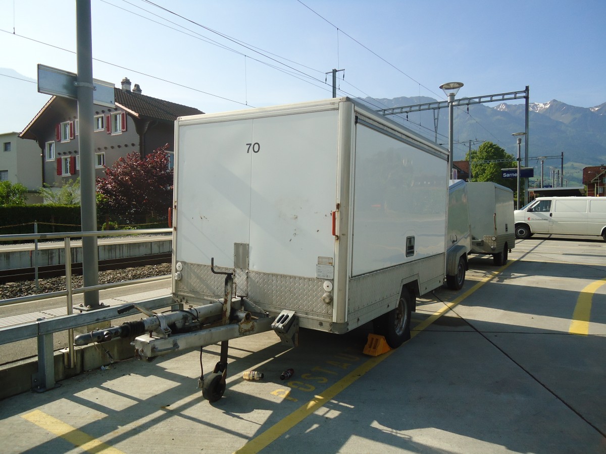 (139'206) - Dillier, Sarnen - Nr. 70/OW 12'728 - AW PTT Gep�ckanh�nger (ex P 31'363) am 2. Juni 2012 beim Bahnhof Sarnen
