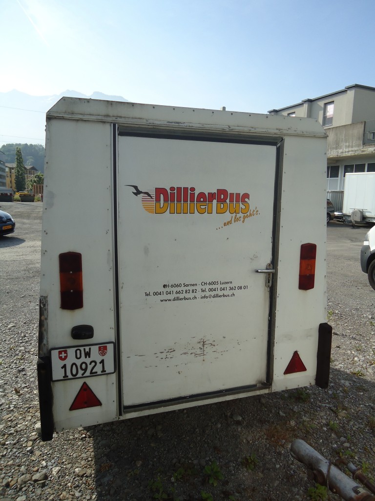 (139'211) - Dillier, Sarnen - Nr. 66/OW 10'921 - Gangloff/AW PTT Gep�ckanh�nger am 2. Juni 2012 in Sarnen, Garage