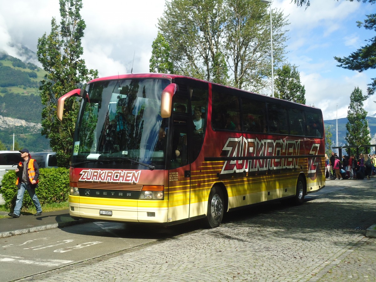 (139'385) - Zurkirchen, Malters - LU 15'652 - Setra am 11. Juni 2012 beim Bahnhof Fl�elen
