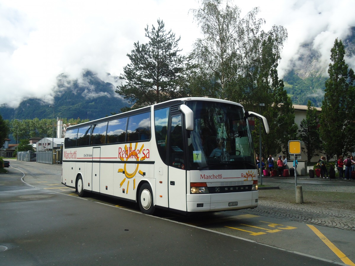 (139'389) - Marchetti, Airolo - TI 301'644 - Setra am 11. Juni 2012 beim Bahnhof Fl�elen