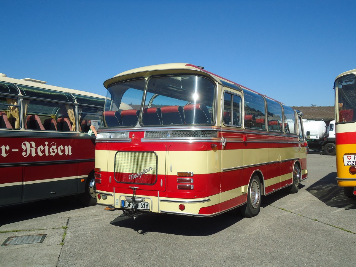 (139'539) - Aus Deutschland: Auw�rter Museum, Stuttgart - DGF-NH 61H - Neoplan am 16. Juni 2012 in Hinwil, AMP