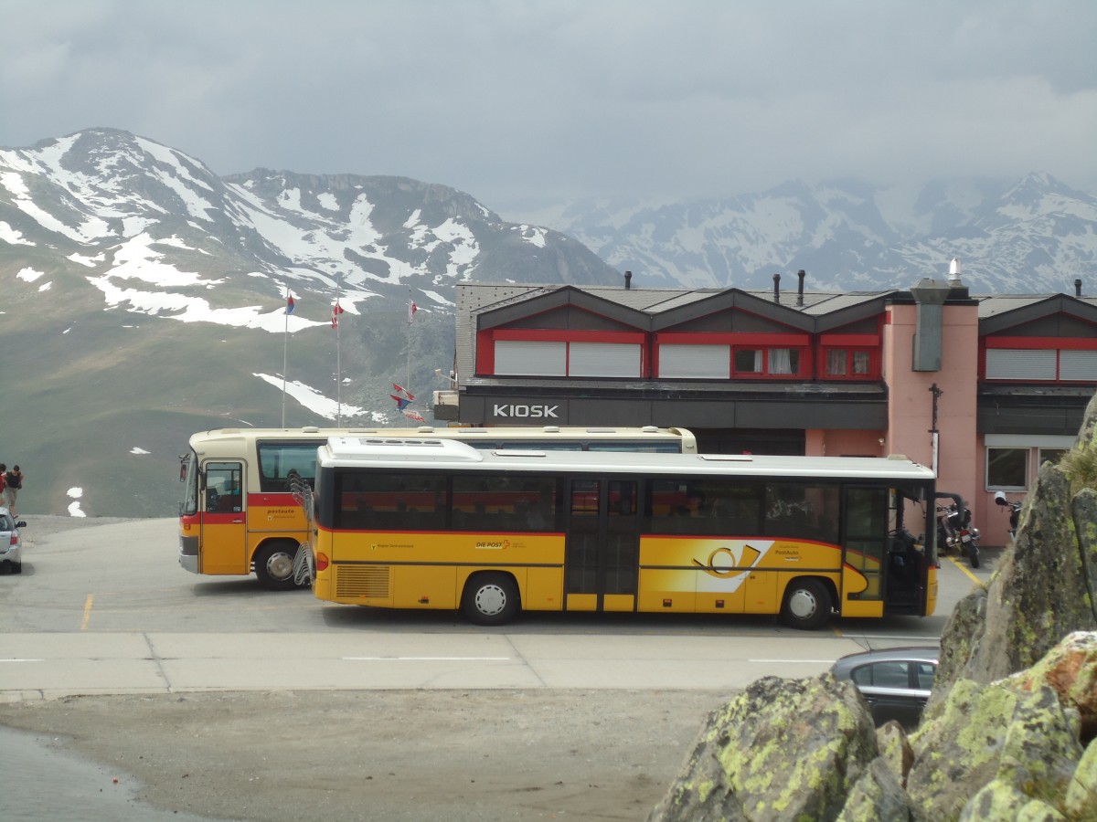(140'313) - Mattli, Wassen - UR 9209 - Mercedes am 1. Juli 2012 in Nufenen, Passh�he