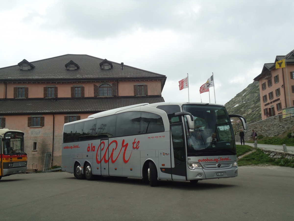 (140'359) - AAGL Liestal - Nr. 31/BL 6556 - Mercedes am 1. Juli 2012 in Gotthard, Passh�he