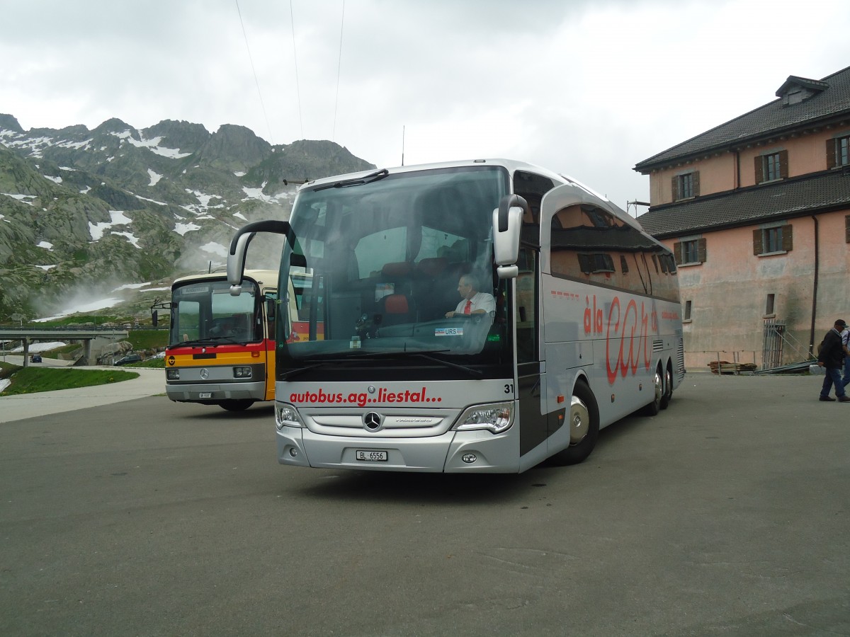 (140'362) - AAGL Liestal - Nr. 31/BL 6556 - Mercedes am 1. Juli 2012 in Gotthard, Passh�he