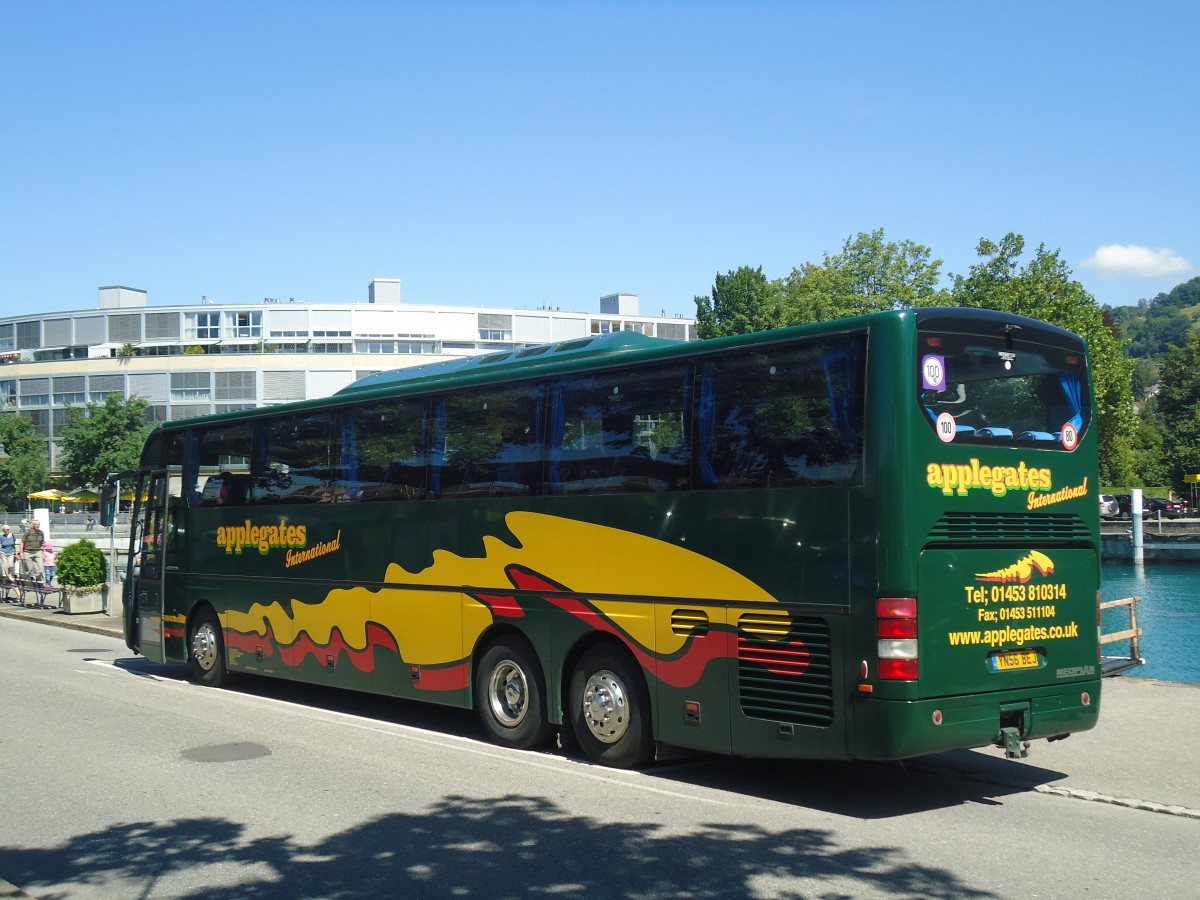 (141'057) - Aus England: Applegates, Berkeley - YN56 BEJ - Neoplan am 8. August 2012 bei der Schiffl�ndte Thun