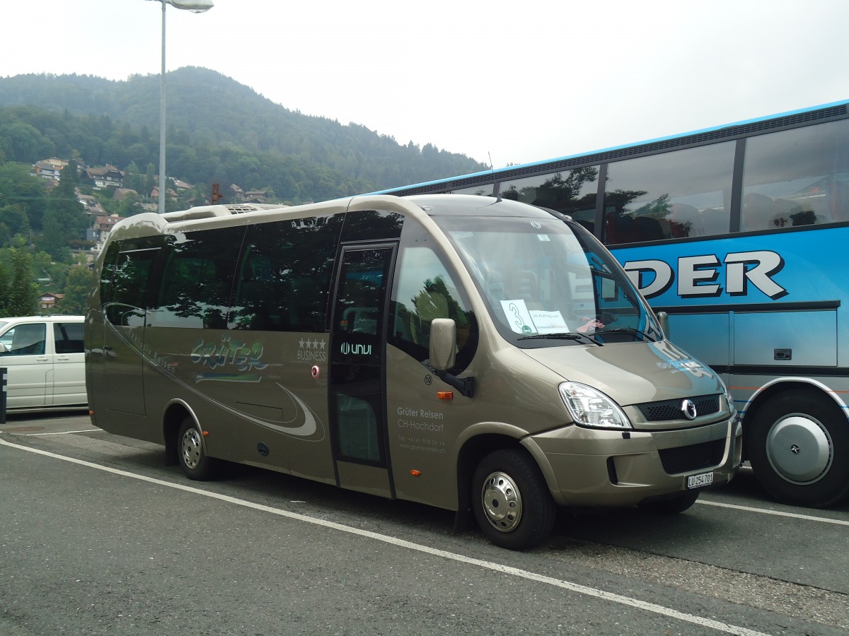 (141'466) - Gr�ter, Hochdorf - Nr. 10/LU 254'701 - Irisbus/UNVI am 4. September 2012 in Thun, Seestrasse