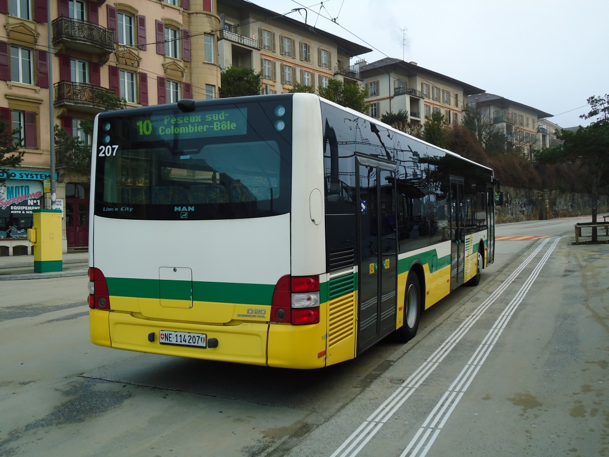 (142'706) - TN Neuch�tel - Nr. 207/NE 114'207 - MAN am 29. Dezember 2012 beim Bahnhof Neuch�tel