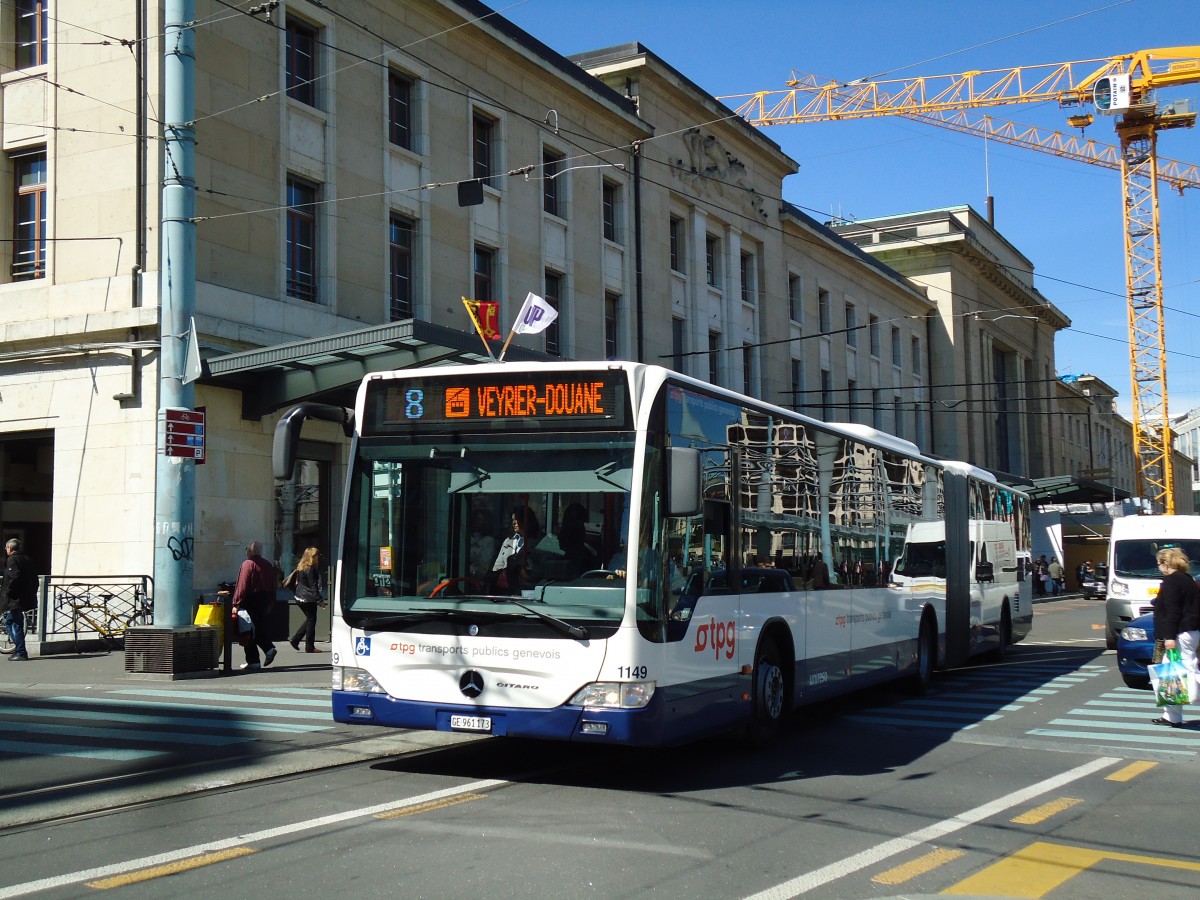 (144'709) - TPG Gen�ve - Nr. 1149/GE 961'173 - Mercedes am 27. Mai 2013 beim Bahnhof Gen�ve