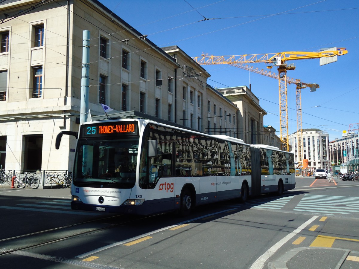 (144'719) - TPG Gen�ve - Nr. 180/GE 960'564 - Mercedes am 27. Mai 2013 beim Bahnhof Gen�ve
