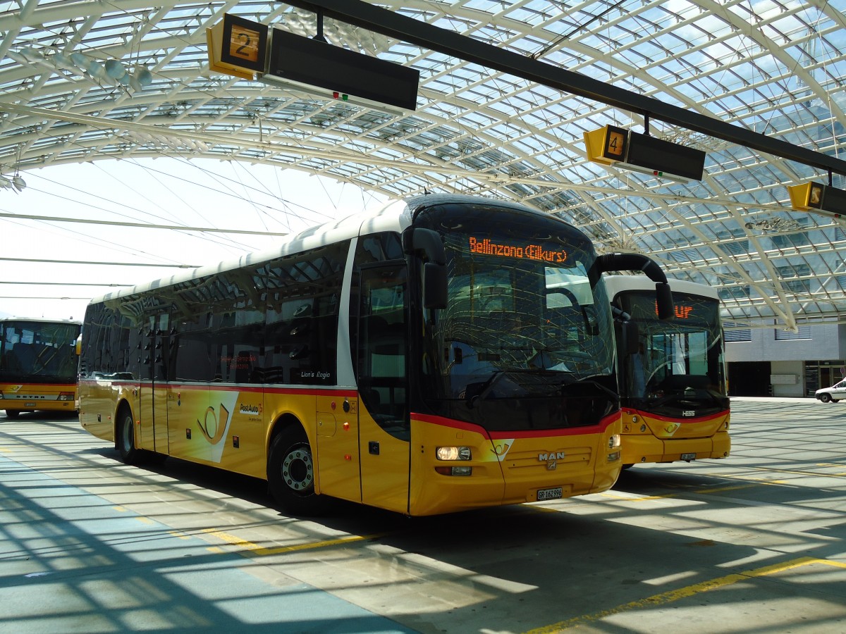 (145'246) - PostAuto Graub�nden - GR 162'996 - MAN am 17. Juni 2013 in Chur, Postautostation
