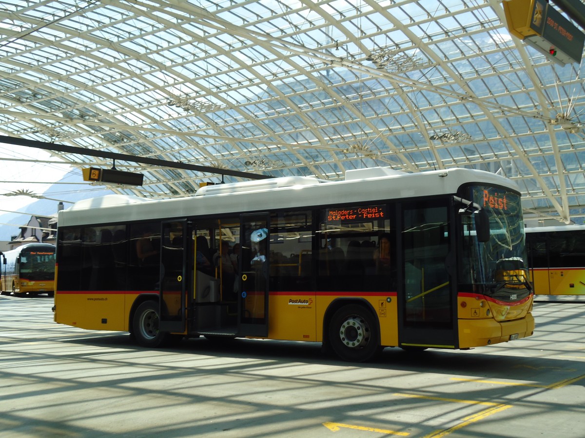 (145'268) - PostAuto Graub�nden - GR 86'897 - Scania/Hess am 17. Juni 2013 in Chur, Postautostation