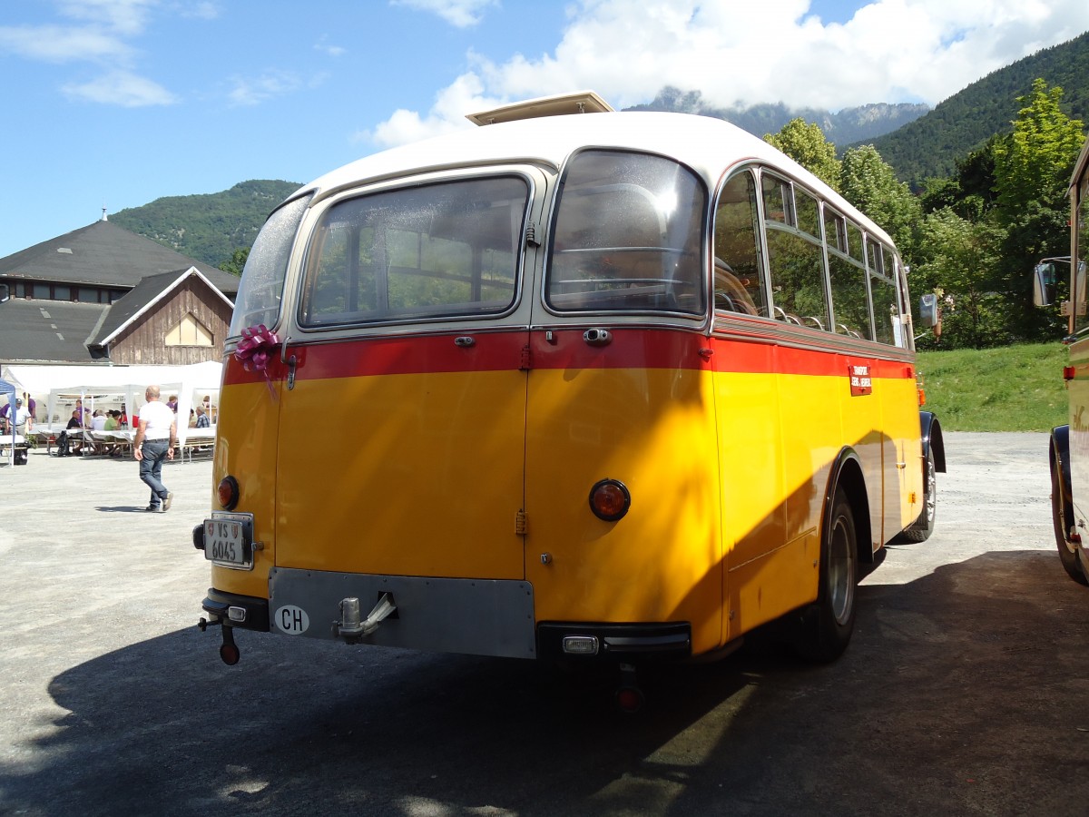 (145'418) - Suter, Savi�se - VS 6045 - Saurer/Lauber (ex Humbert-Droz, Ligni�res; ex P 21'016; ex Pache+Helfer, Colombier) am 22. Juni 2013 in Aigle, Saurertreffen