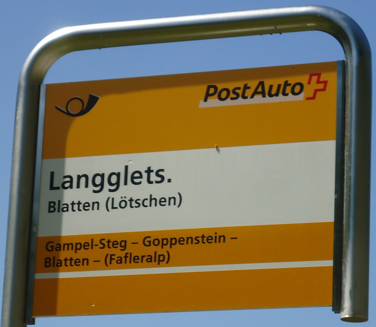 (146'238) - PostAuto-Haltestellenschild - Blatten (L�tschen), Langglet.- am 5. August 2013